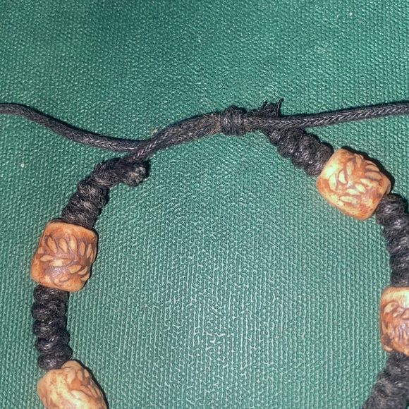 Braided bracelet with ceramic beads - Picture 3 of 5